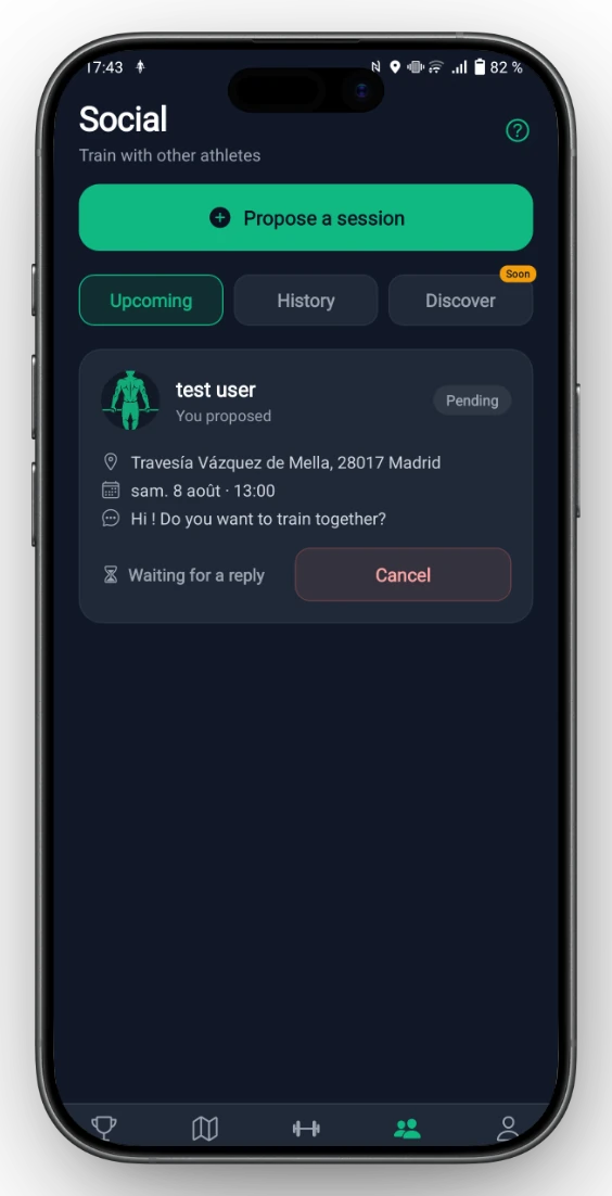 The Onbars Social tab with a pending training session proposal